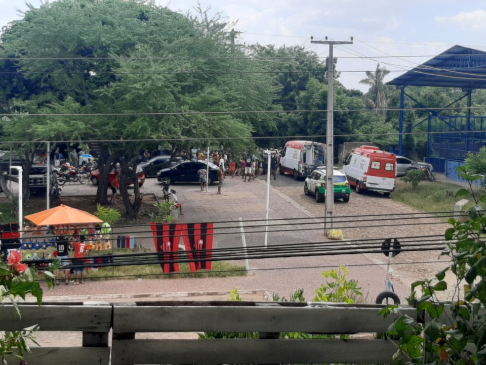 Jovens foram baleados em praça na Zona Sul de Teresina — Foto: Reprodução/Redes sociais
