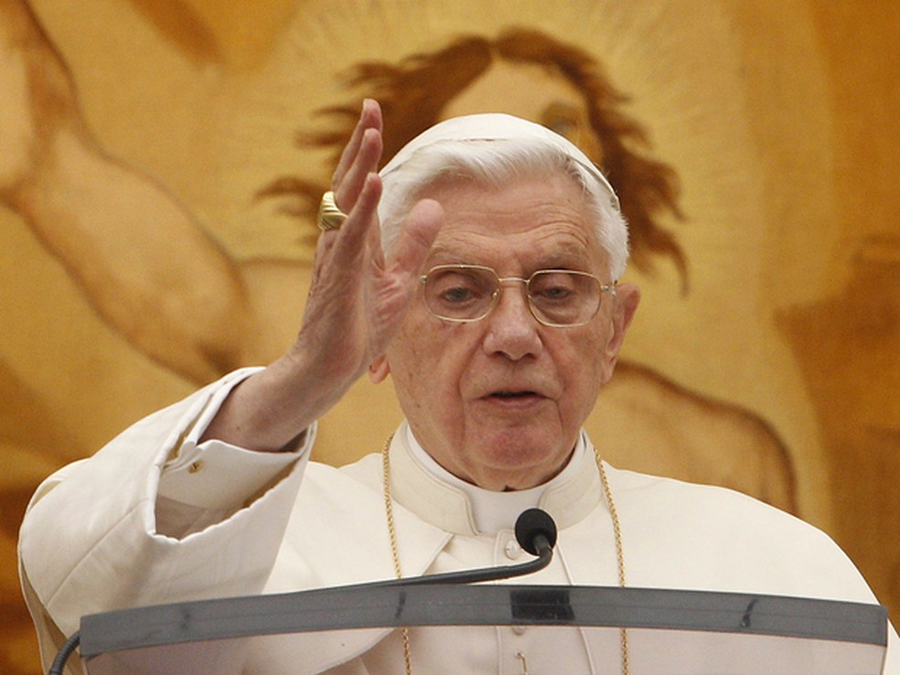 Imagem de Bento 16 em Roma, quando ainda ocupava o posto de papa, do qual abdicou em 2013 â€” Foto: Reuters