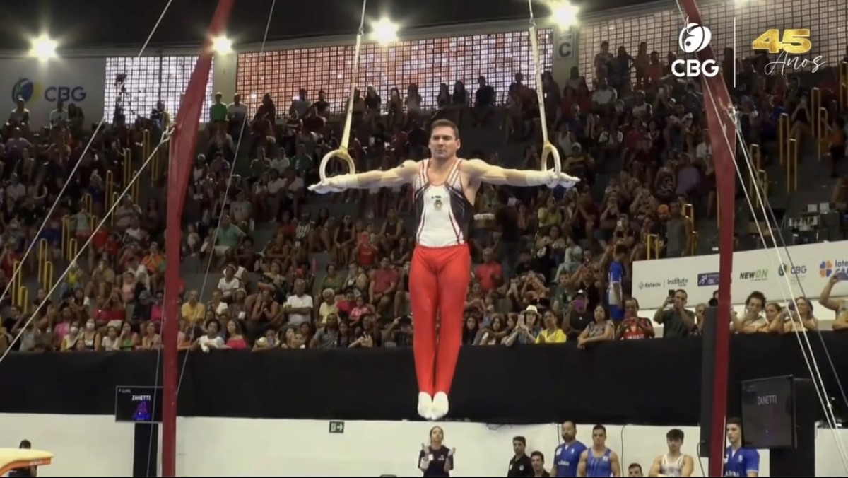 水泳、陸上競技、ビーチ バレーボールの表彰台がブラジルの 1 週間をマーク | オリンピック競技