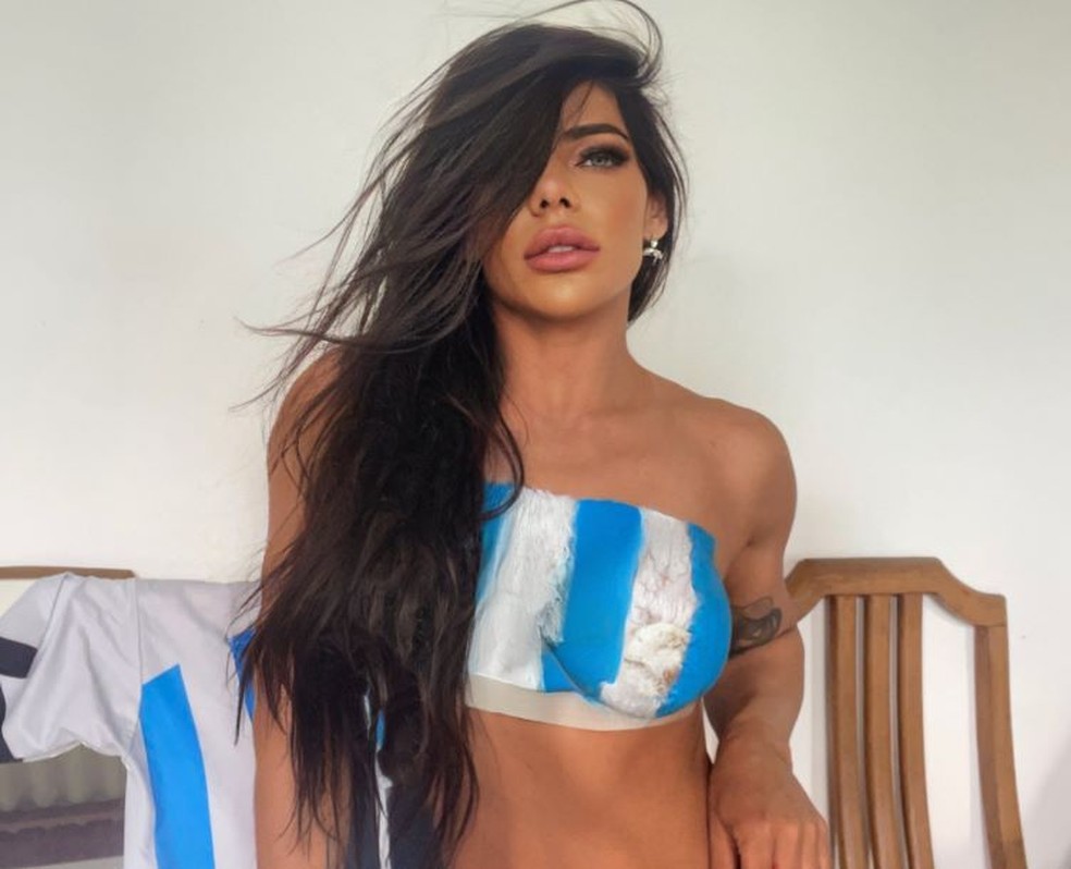 Suzy Cortez é brasileira, mas respira Lionel Messi e Argentina em suas redes sociais — Foto: Reprodução/Twitter