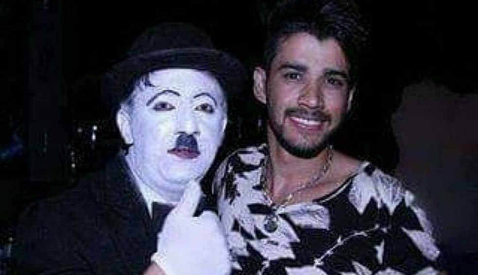 Há oito anos, em Votuporanga (SP), Gusttavo Lima comprou 50 pirulitos por mil reais — Foto: Arquivo pessoal