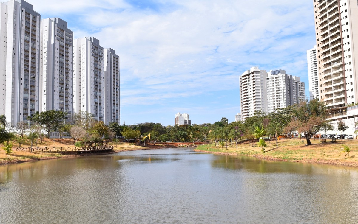 Após recuperação do lago, Parque Cascavel volta a atrair visitantes em
