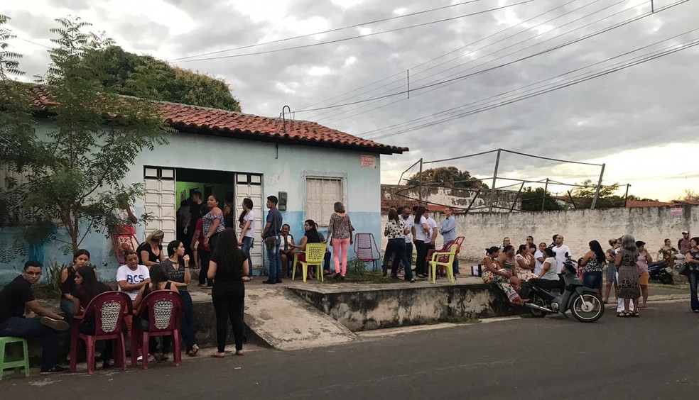 Corpo de Gabriel Brenno é velado em Caxias, no Maranhão — Foto: David Peres/TV Mirante
