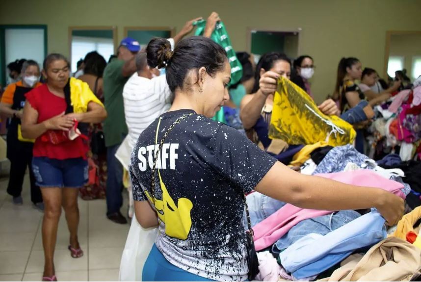 AACC faz feirão de roupas a itens de casa com peças a R$ 5 em Campo Grande