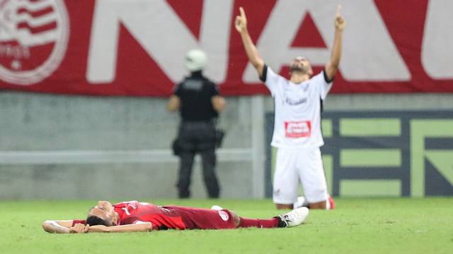Bragantino garantiu o acesso na Arena de Pernambuco
