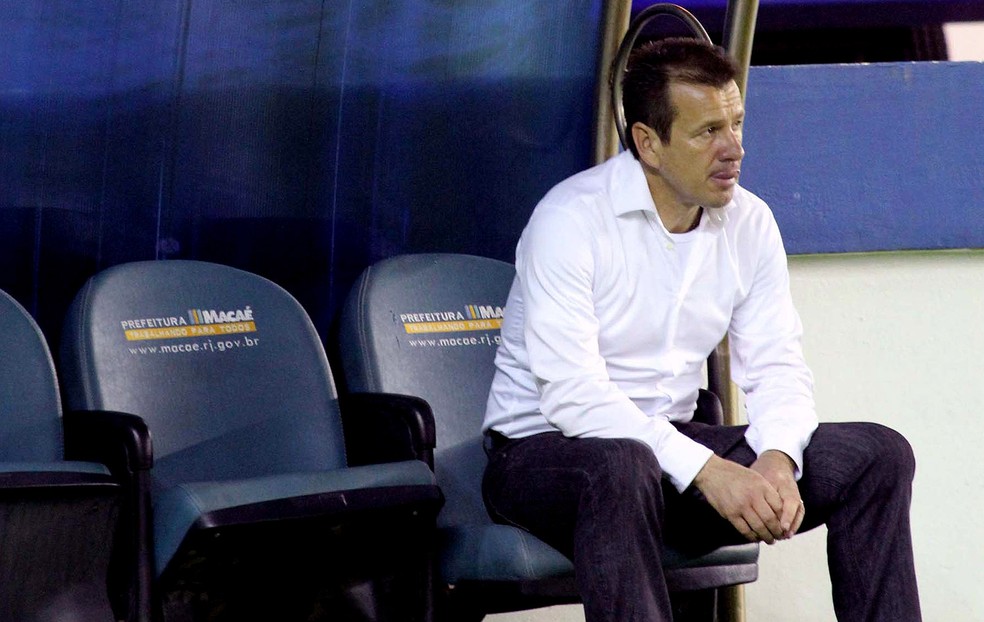 Dunga nos tempos de tÃ©cnico do Internacional: ex-jogador nÃ£o trabalha desde a queda da SeleÃ§Ã£o em 2016 â€” Foto: Celso Ãvila / AgÃªncia Estado