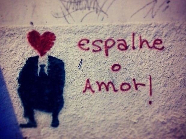 &quot;Espalhe o amor&quot;, diz Zé Love em muro no distrito de Brás Cubas, em Mogi das Cruzes (Foto: Jean Costa Domingos/ Arquivo Pessoal)