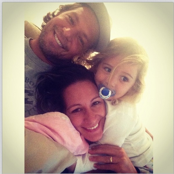 Família de Mário Frias em momento de amor  (Foto: Reprodução/Instagram)