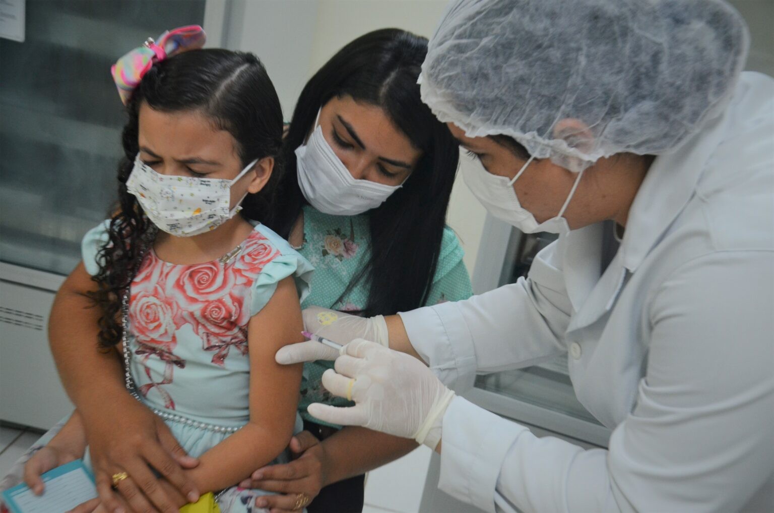 Dia D: Saúde quer vacinar mais de 500 crianças de 6 meses a 5 anos contra Covid durante mutirão em Rio Branco