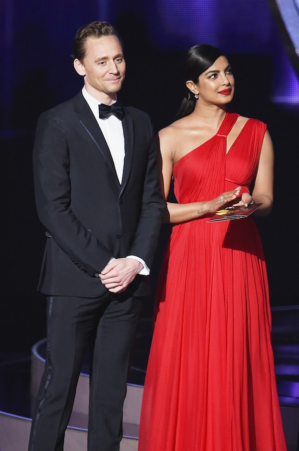 O ator Tom Hiddleston e a atriz Priyanka Chopra (Foto: Getty Images)