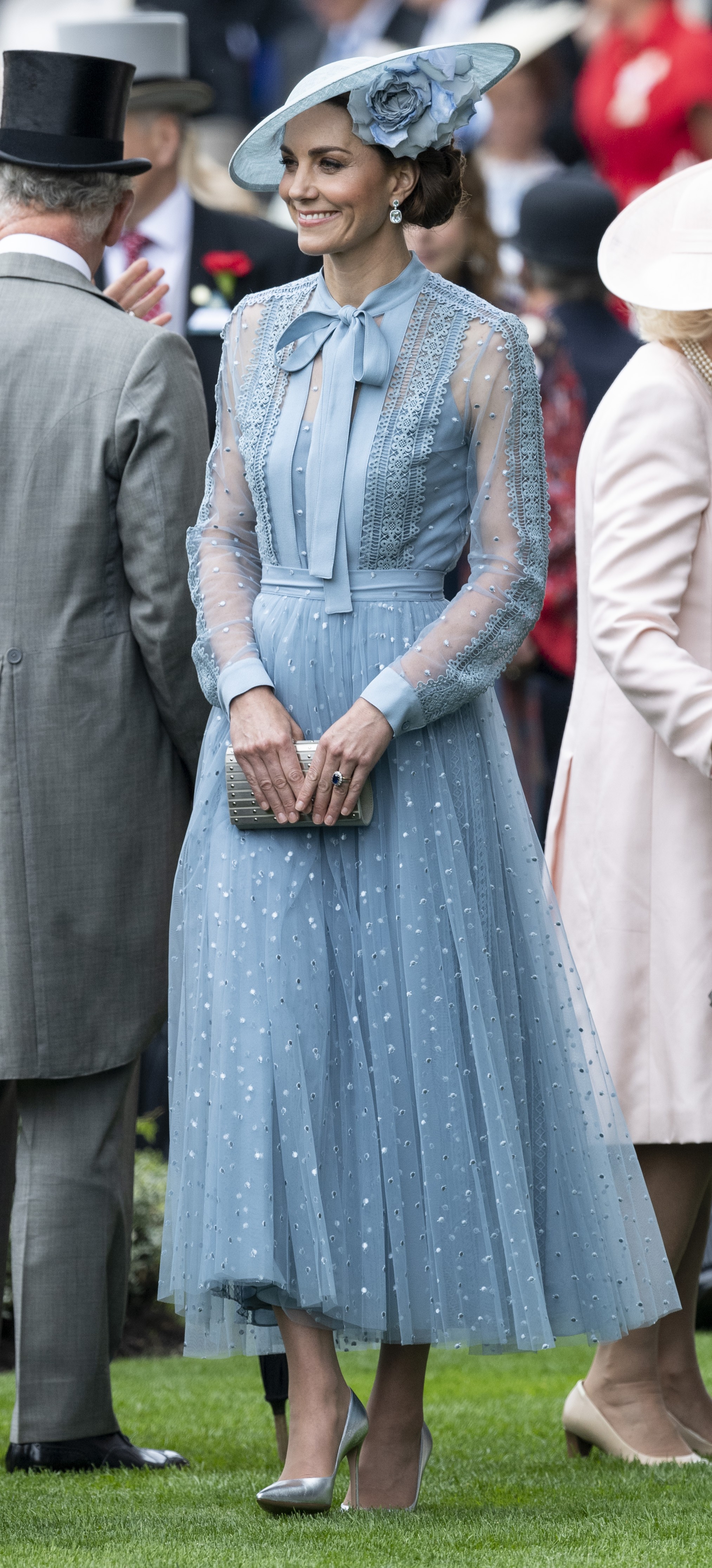 Kate Middleton chega ao Royal Ascot (Foto: UK Press via Getty Images)