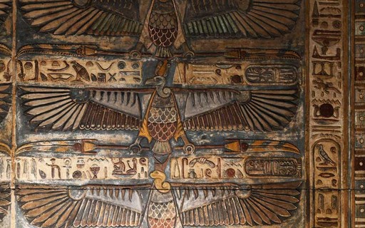 Templo de Khnum em Esna - Nilo, Egito