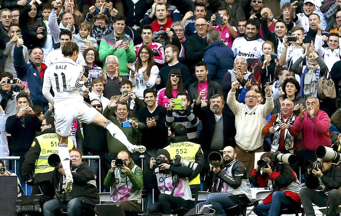 Bale comemora gol do Real Madrid contra o Espanyol (Foto: Agência EFE)