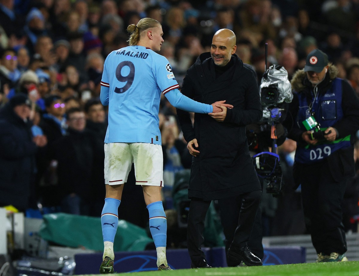 Guardiola se defende por substituir Haaland: 