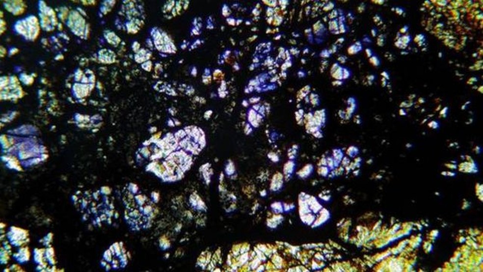 Muitos dos materiais mais abundantes encontrados nas profundezas da Terra raramente foram vistos na superfície — Foto: WIKIMEDIA COMMONS/RINGWOODIT