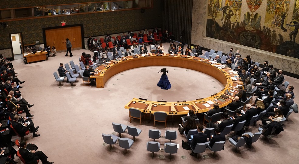 Rússia veta resolução condenando invasão da Ucrânia no Conselho de Segurança da ONU — Foto: John Minchillo/AP Photo