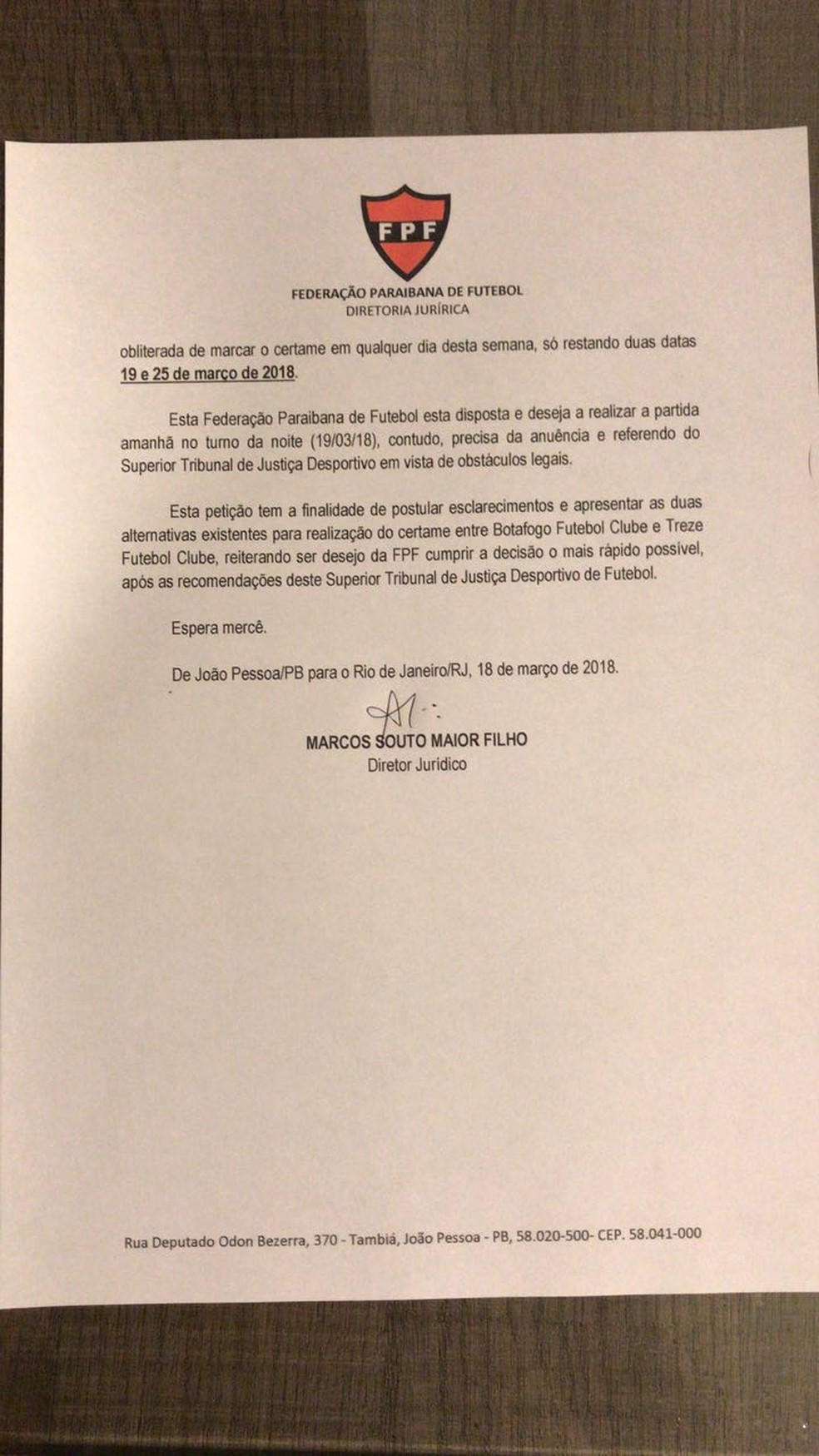 Na nota, Federação lembra dos "obstáculos legais" e diz precisar da anuência do STJD para marcar o jogo para a segunda-feira (Foto: Divulgação/FPF)
