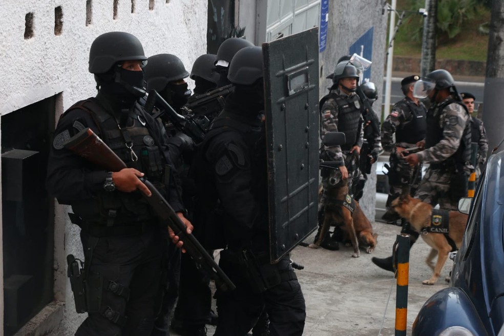 Alvos de operação do MP, sedes da Aspra na Bahia foram interditadas após determinação da Justiça na manhã desta quarta-feira (16) — Foto: Alberto Maraux/Divulgação 