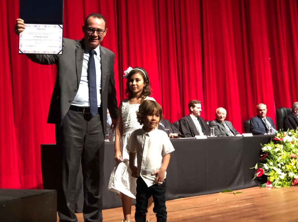 Zezinho Sobral durante diplomação como vice-governador de Sergipe — Foto: Leonardo Barreto/g1