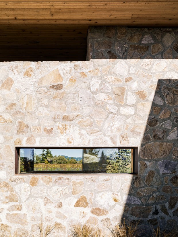 Casa modernista se abre para as montanhas na Califórnia (Foto: Joe Fletcher/ Divulgação)