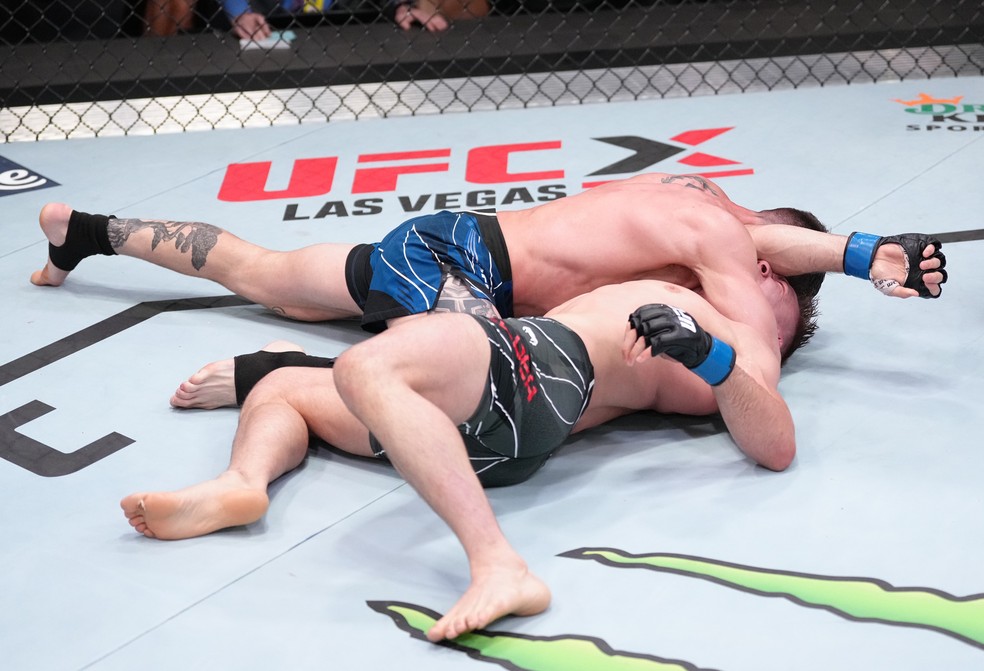 Preston Parsons venceu Evan Elder por decisão unânime (30-26, 30-27 e 30-27) — Foto: Jeff Bottari/Zuffa LLC