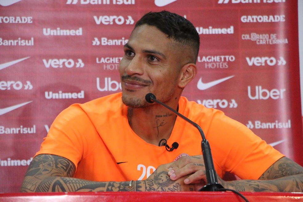 Guerrero na entrevista coletiva — Foto: Eduardo Deconto / GloboEsporte.com