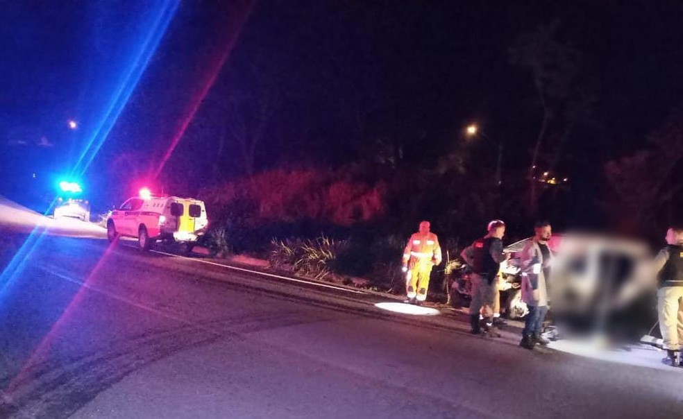 Motorista e passageira morreram no local; outras duas jovens ficaram feridas; imagem de arquivo — Foto: PMRv/Divulgação