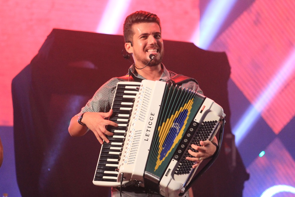 Luan Estilizado faz show no Circuito Junino do Brejo no dia 5 de junho, em Belm-PB  Foto: Luiz Fabiano/Divulgao