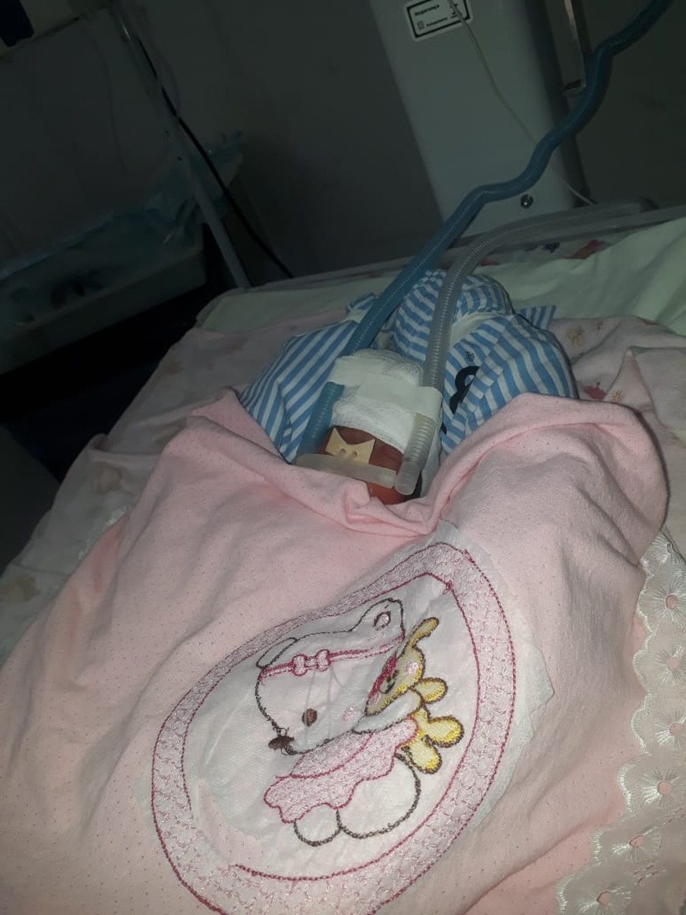 Bebê prematura demora dois dias para ser transferida de hospital em Picos; unidade não possui UTI neonatal — Foto: Divulgação