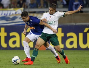 Willian destaca persistência e garra do Cruzeiro em empate nos acréscimos