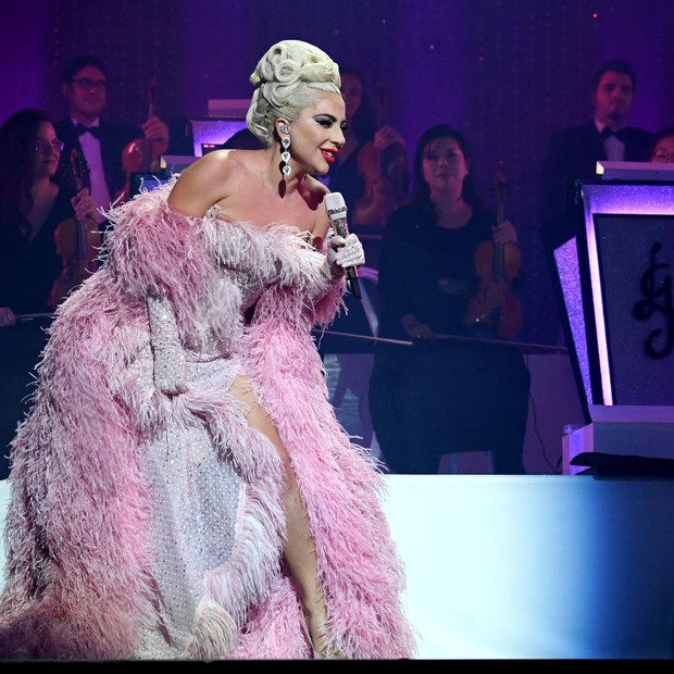 LAS VEGAS, NEVADA - OCTOBER 14: Lady Gaga performs during her 'JAZZ & PIANO' residency at Park Theater at Park MGM on October 14, 2021 in Las Vegas, Nevada. (Photo by Kevin Mazur/Getty Images for Park MGM Las Vegas) (Foto: Getty Images for Park MGM Las Ve)