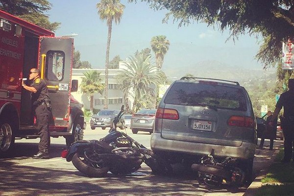A cena do acidente envolvendo o astro de reality show norte-americano Barry Weiss (Foto: Instagram)