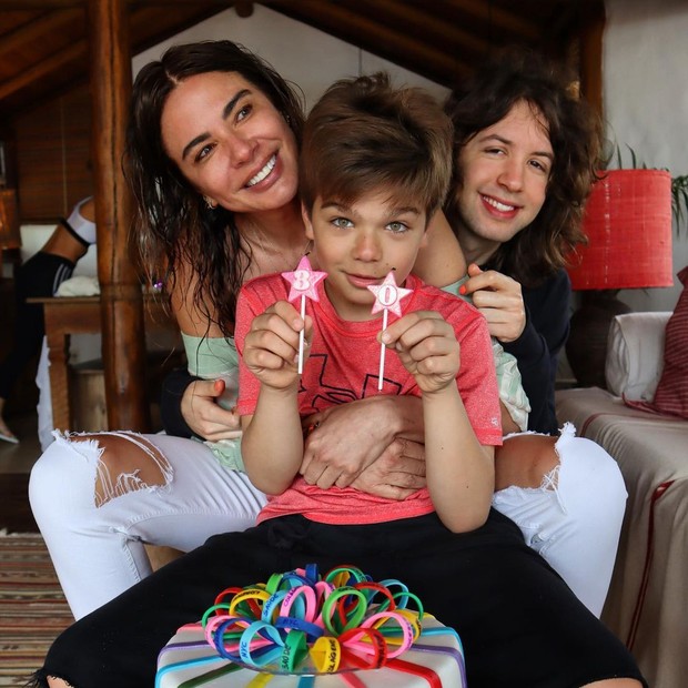 Luciana Gimenez comemora 51 anos ao lado dos filhos (Foto: Reprodução/Instagram)