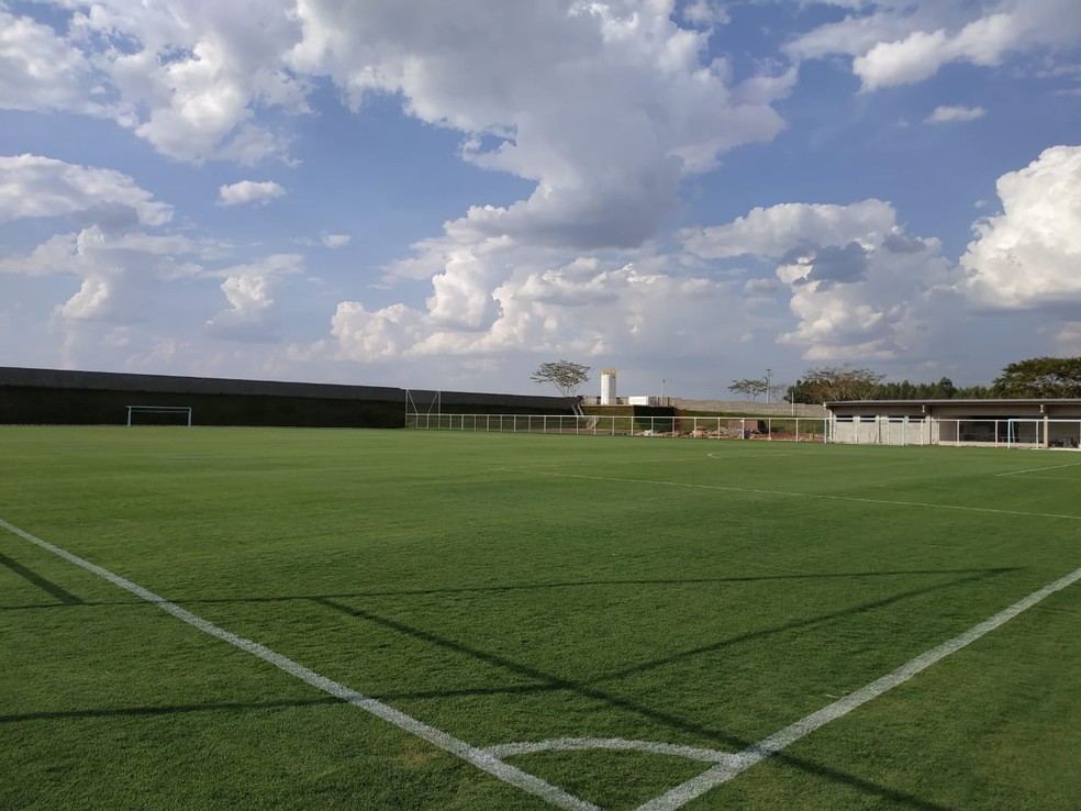 Campos estÃ£o prontos para receber jogadores  â Foto: Emilio Botta