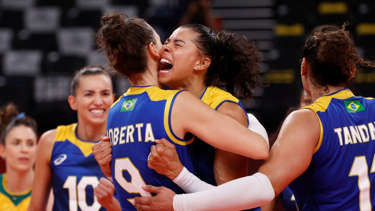 Brasil pega Quênia por 1º lugar do grupo no vôlei feminino ...