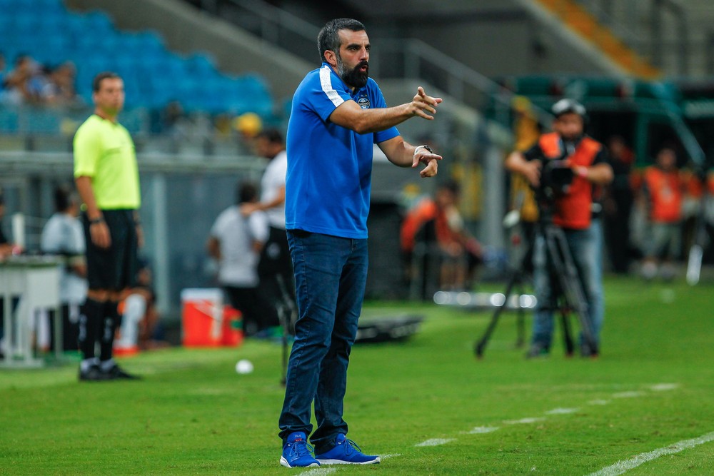 Sem Renato, Grêmio terá time de transição pela Primeira Liga contra o Cruzeiro
