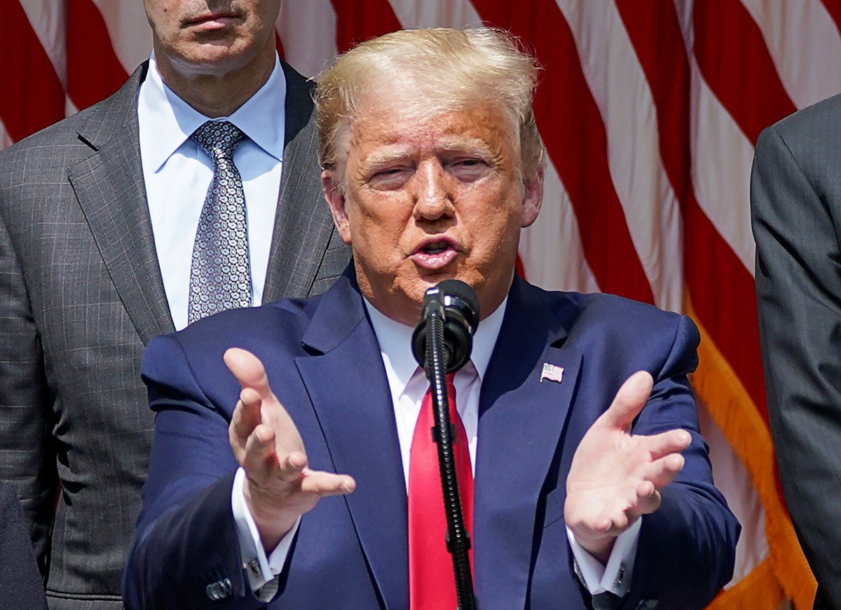 Trump diz que pelo menos 1 milhão foram salvos do coronavírus ao 'fechar os EUA' e observa que Brasil está num 'momento bem difícil'
