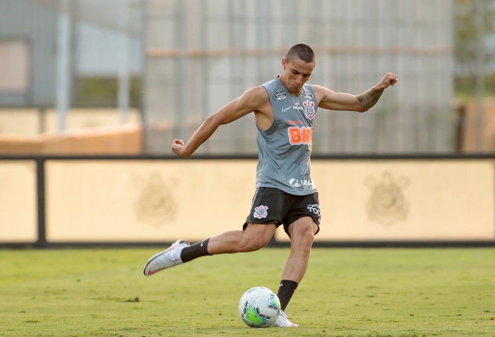 Mantuan deve ser titular no clássico contra o Santos