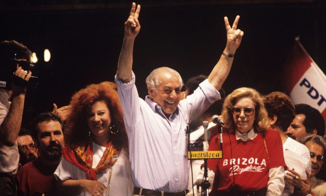 Leonel Brizola na campanha de 1989, com Beth Carvalho e Neusa Brizola
