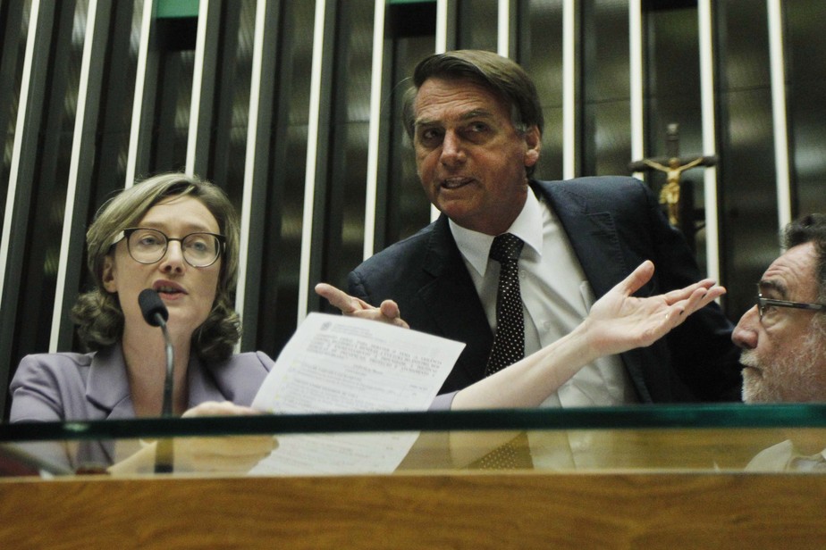 Bolsonaro fez ataques misóginos contra a deputada