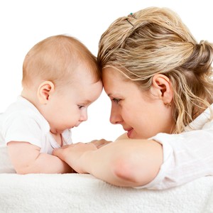 mãe e bebê; amor (Foto: Shutterstock)