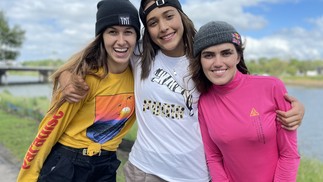 Dora Varella (de 19 anos), Isadora Pacheco (16) e Yndiara Asp (23) também representam o time feminino do BrasilAgência O Globo