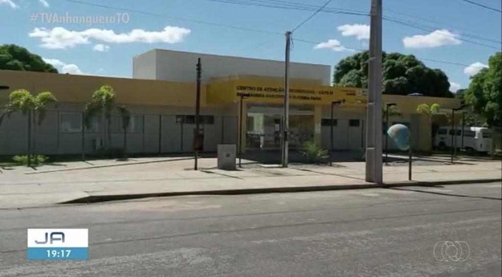 Centro de Atenção Psicossocial está fechado desde que servidora foi contagiada. — Foto: Reprodução/TV Anhanguera