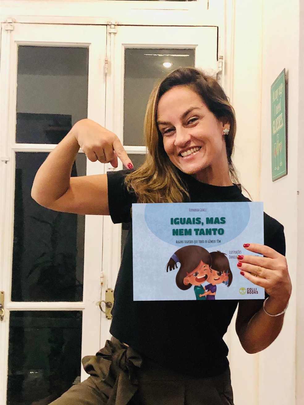 Fernanda Graell lan&ccedil;a livro sobre filhas g&ecirc;meas &mdash; Foto: Divulga&ccedil;&atilde;o
