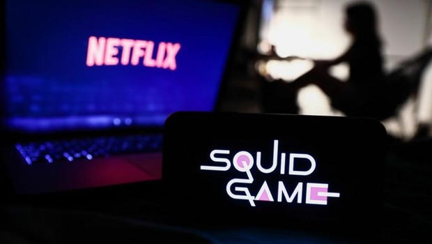 Em inglês, a série Round 6 se chama Squid Game (Foto: Nurphoto via BBC News)