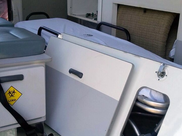 Paciente era transportado pela ambulância e não resistiu aos ferimentos (Foto: Divulgação/Prefeitura de Ibirarema)
