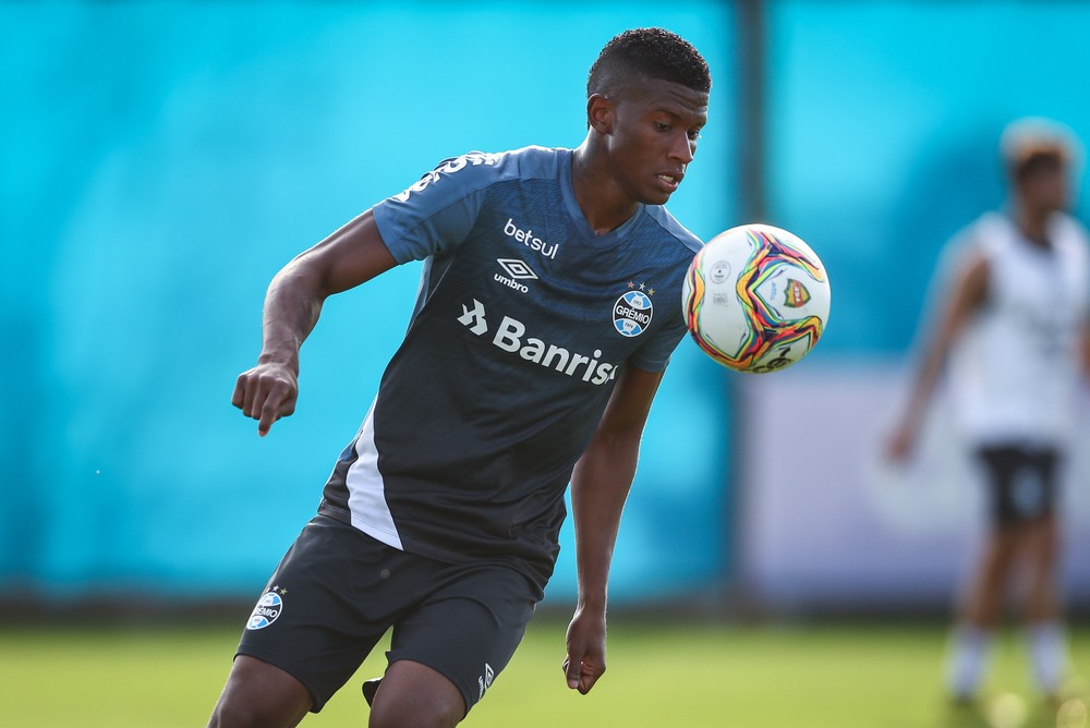 Após desacordo entre Grêmio e Cruzeiro, Atlético-MG entra na jogada e faz proposta por Orejuela