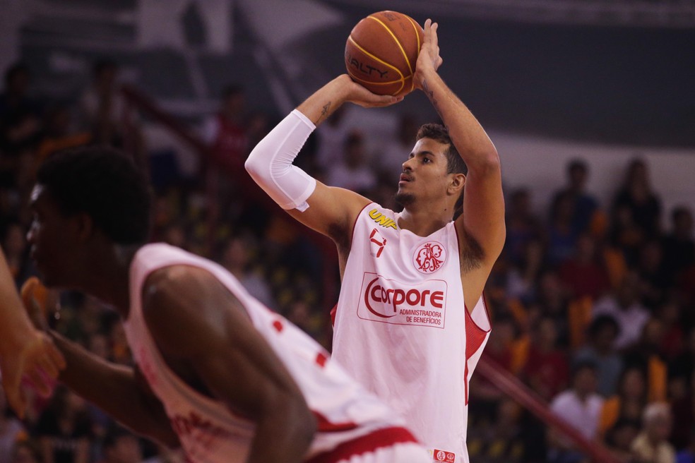 Lucas Dias chegou a conversar com Bauru mas fechou em Franca (Foto: João Pires/LNB)