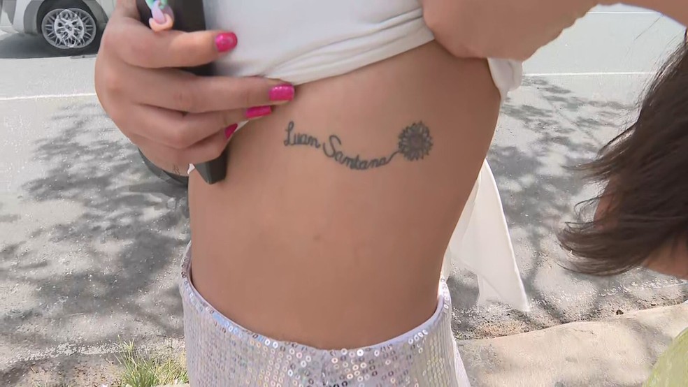 Wendy Caroline tem Luan Santana tatuado na pele — Foto: TV Globo/ Reprodução