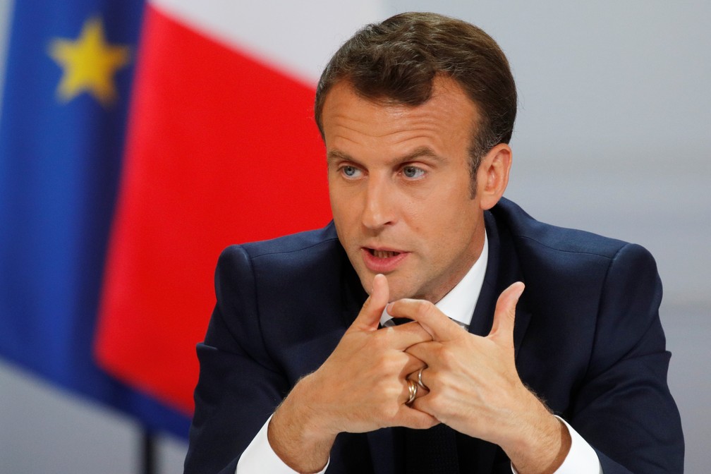 Emmanuel Macron fala sobre medidas para conter 'coletes amarelos' na França — Foto: Philippe Wojazer/Reuters